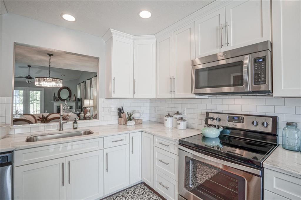 10757 Springston Court Fishers, IN 46037 - Photo 7 of 45 Gallery Image 7