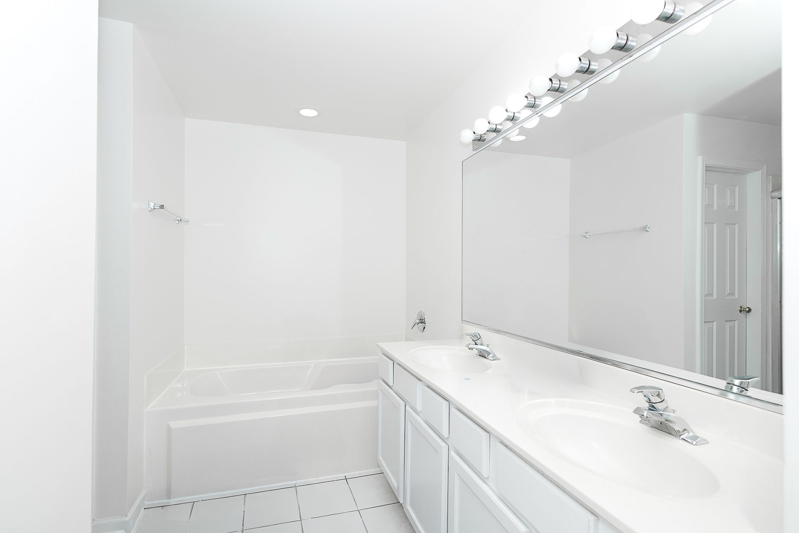 1166 Georgetown Way Vernon Hills, IL 60061 - Photo 12 of 21