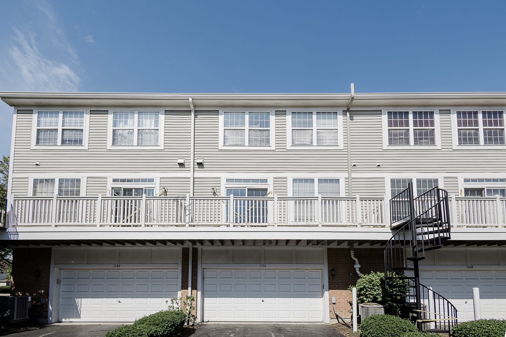 1166 Georgetown Way Vernon Hills, IL 60061 - Photo 3 of 21