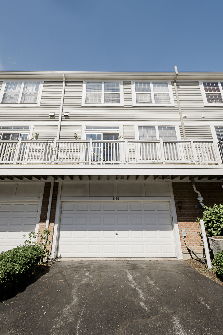 1166 Georgetown Way Vernon Hills, IL 60061 - Photo 4 of 21