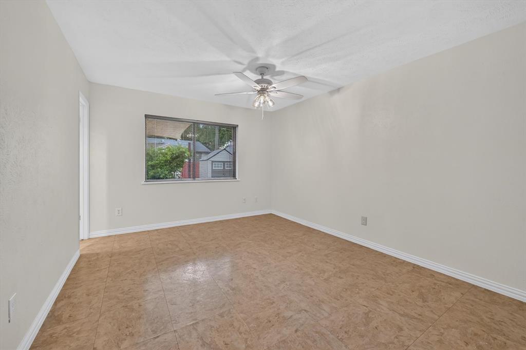 517 Ridgemont Drive Allen, TX 75002 - Photo 12 of 20 Spacious Primary Bedroom, Room For A King Bed