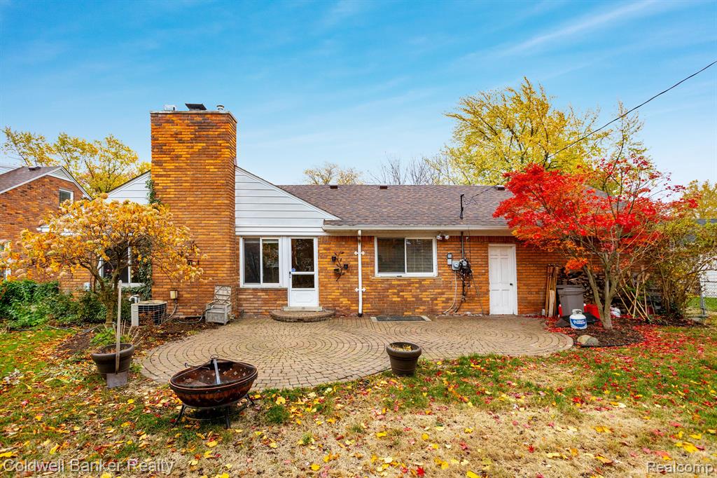 427 Lexington Road Grosse Pointe Farms, MI 48236 - Photo 20 of 22