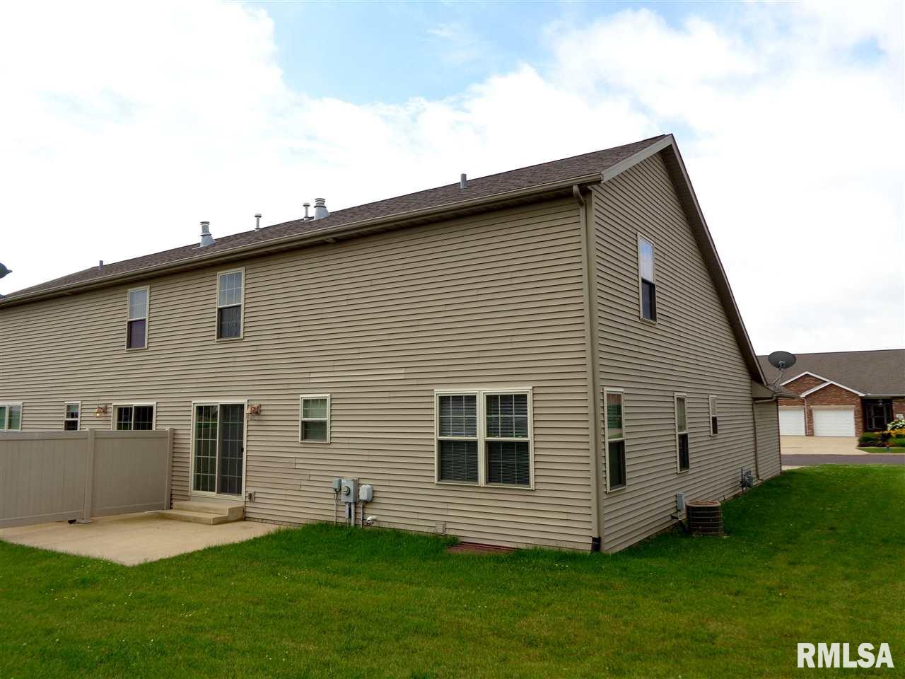 1803 Kingsbury Road Washington, IL 61571 - Photo 6 of 29 Gallery Image 6