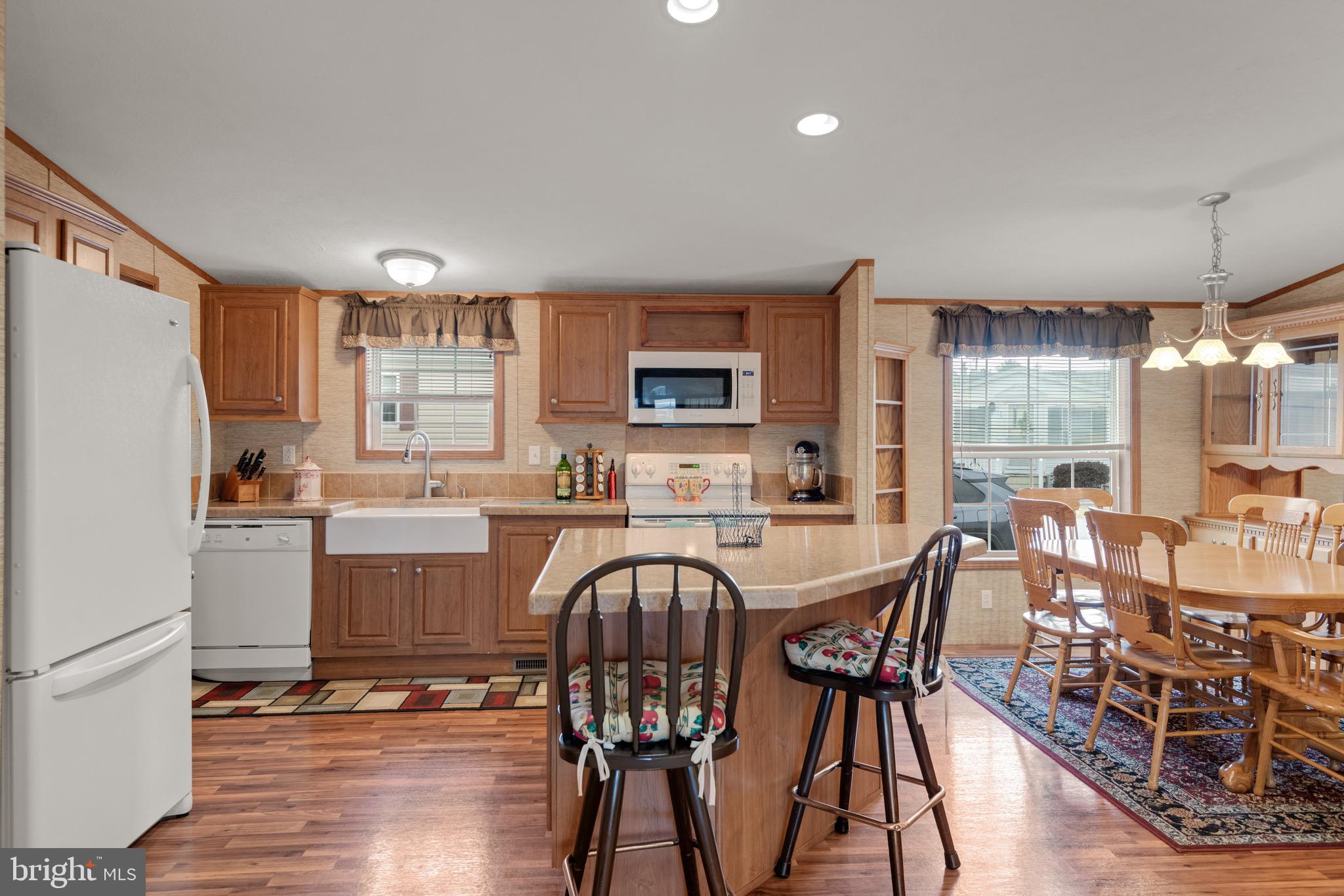 2 Janis Road Gordonville, PA 17529 - Photo 10 of 24 Beautiful and well-kept kitchen.