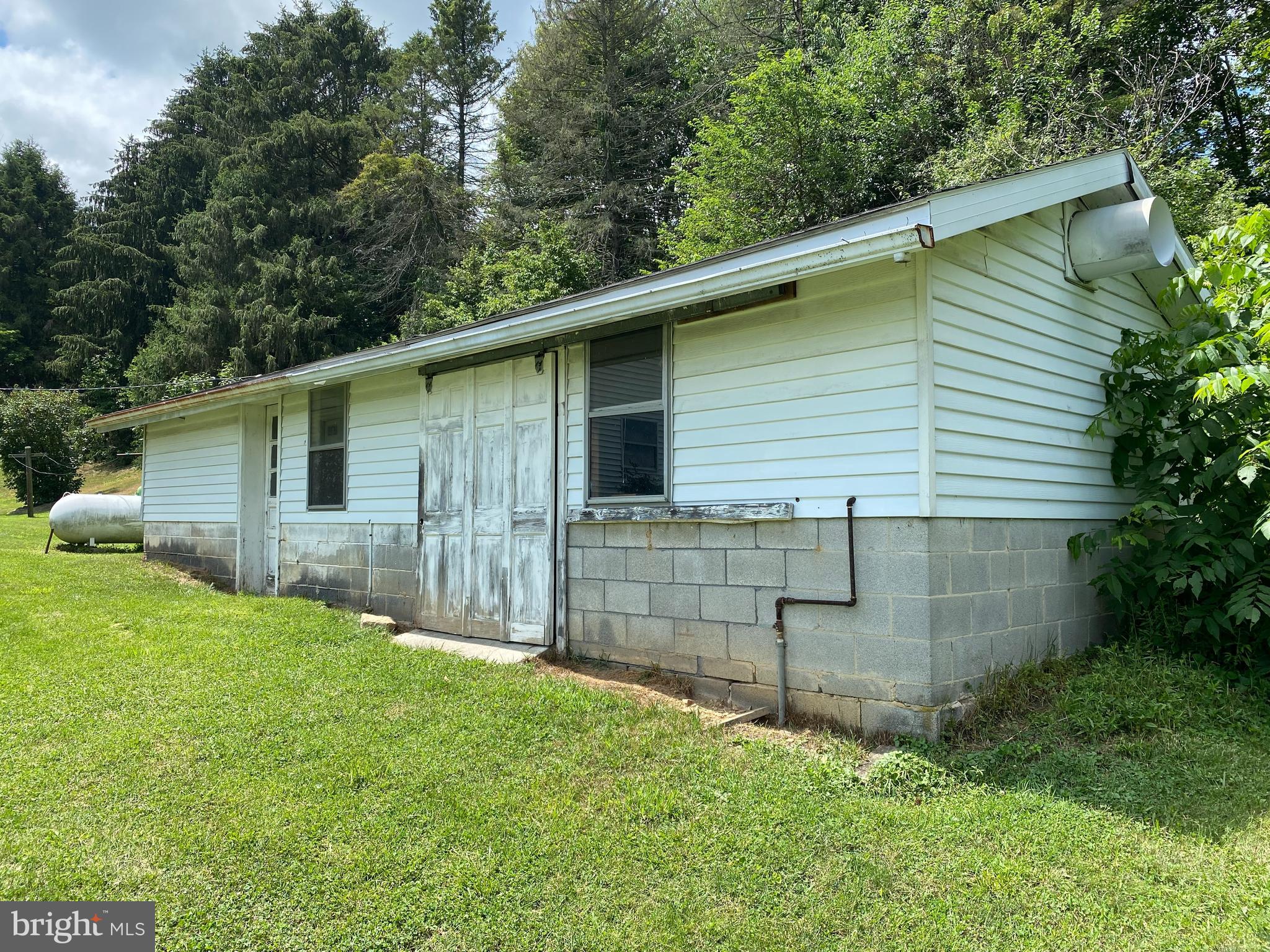 320 Seven Stars Road Millerstown, PA 17062 - Photo 29 of 34 Gallery Image 29