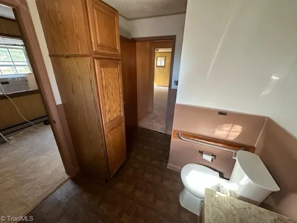 $1,500 | 1704 Pichard Street, Greensboro, NC 27401