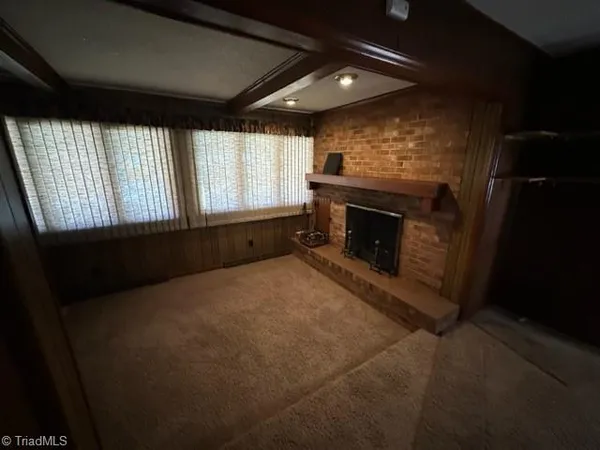 $1,500 | 1704 Pichard Street, Greensboro, NC 27401