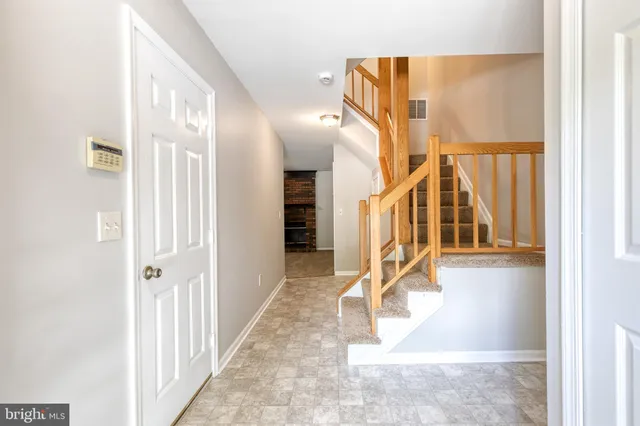 $2,800 | 7327 Eden Brook Drive, Unit E30, Columbia, MD 21046