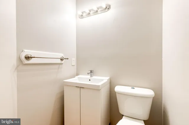 $2,800 | 7327 Eden Brook Drive, Unit E30, Columbia, MD 21046