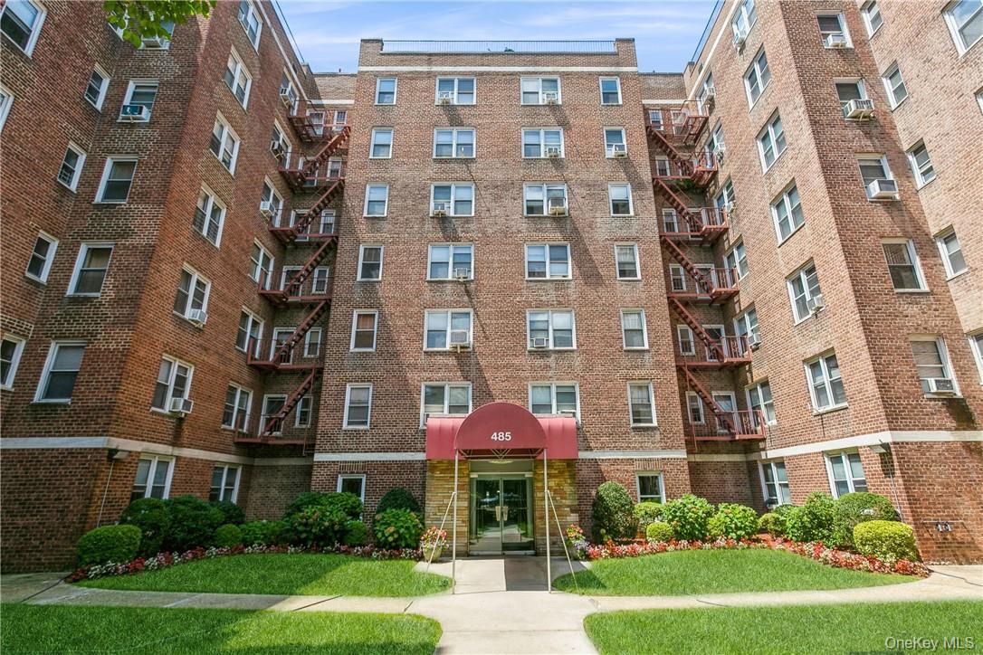 485 Bronx River Road, Unit B64 Yonkers, NY 10704 - Photo 2 of 11