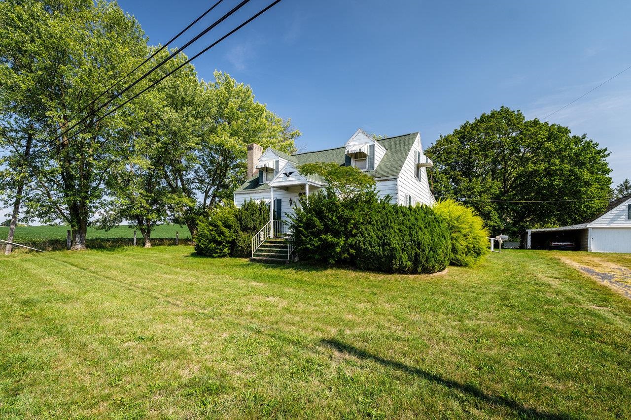 7049 Cross Keys Road Mount Crawford, VA 22841 - Photo 37 of 49 a view of a big yard with plants and trees