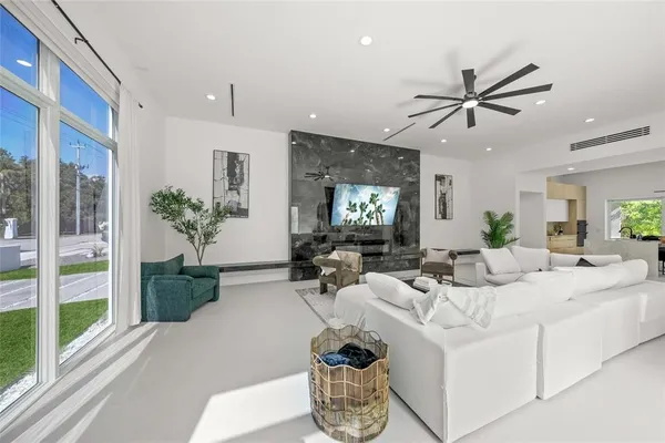 $2,050,000 | 3500 Bay Shore Road, Sarasota, FL 34234