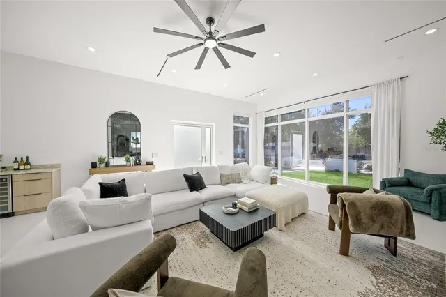 $2,275,000 | 3500 Bay Shore Road, Sarasota, FL 34234