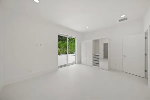 $2,050,000 | 3500 Bay Shore Road, Sarasota, FL 34234