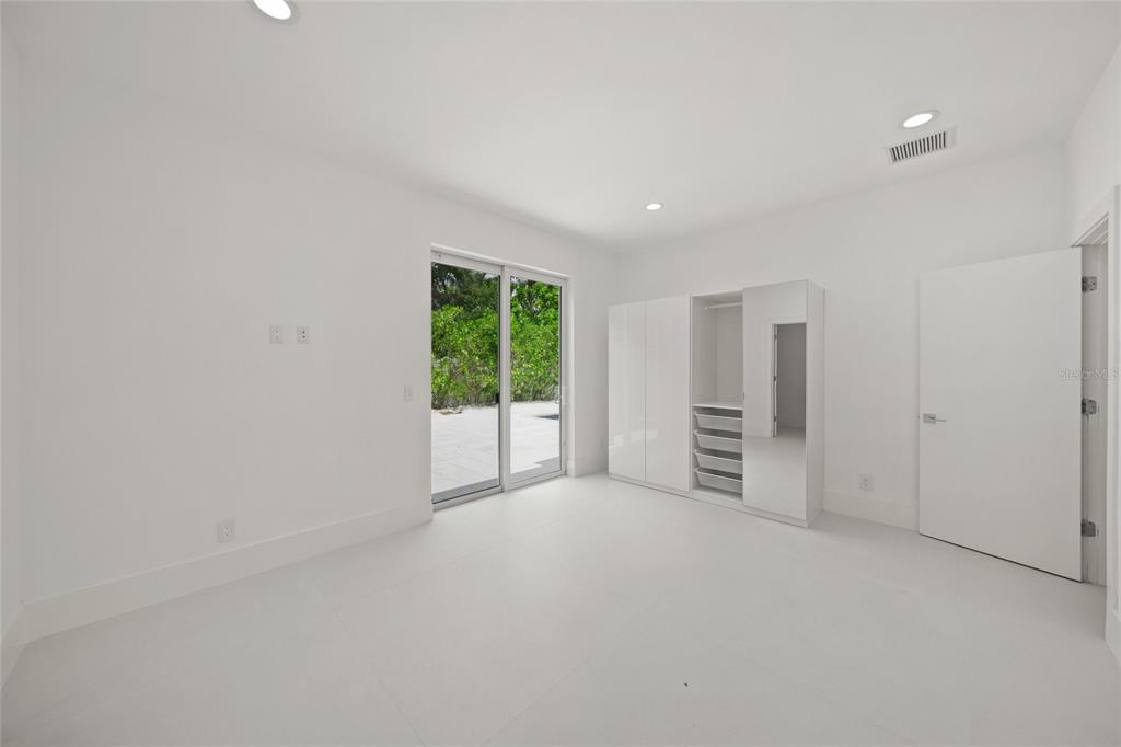 3500 Bay Shore Road Sarasota, FL 34234 - Photo 30 of 73