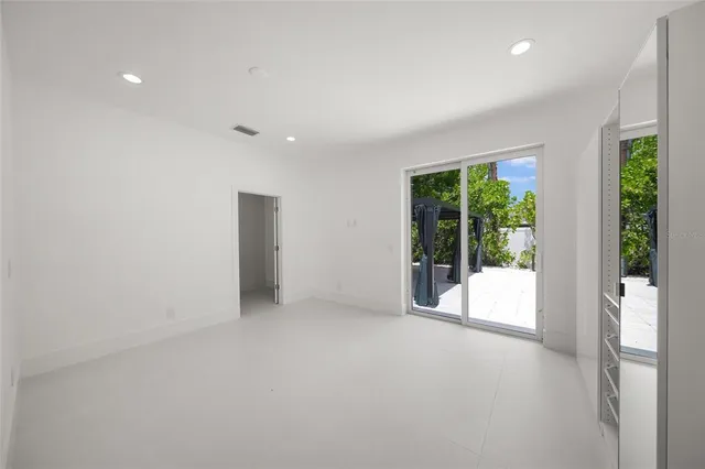 $2,275,000 | 3500 Bay Shore Road, Sarasota, FL 34234