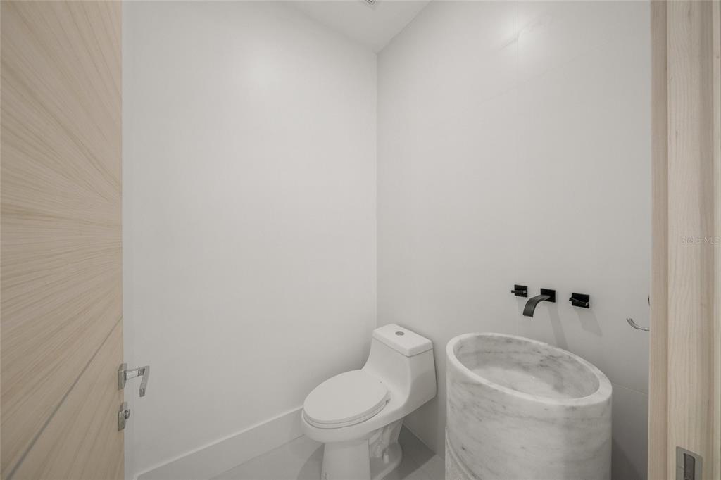 3500 Bay Shore Road Sarasota, FL 34234 - Photo 33 of 73