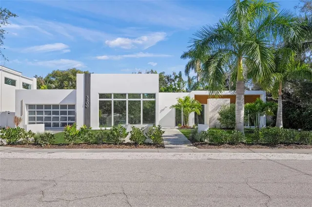 $2,275,000 | 3500 Bay Shore Road, Sarasota, FL 34234