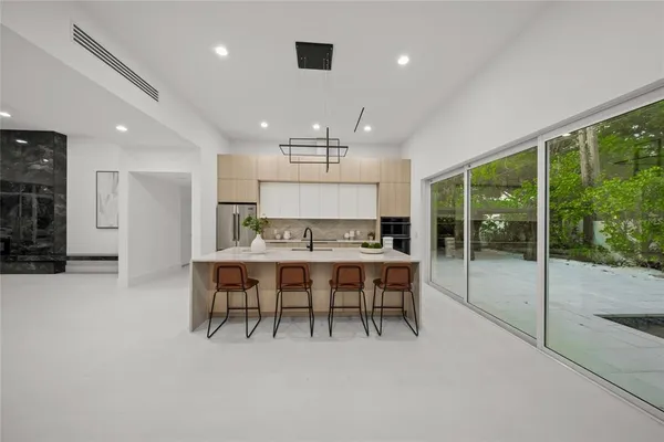 $2,050,000 | 3500 Bay Shore Road, Sarasota, FL 34234