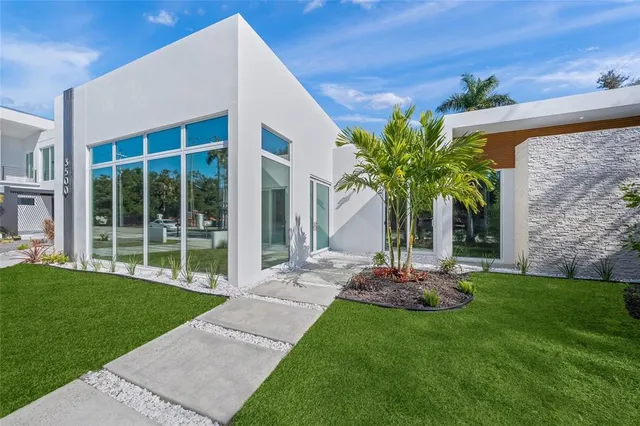 $2,275,000 | 3500 Bay Shore Road, Sarasota, FL 34234