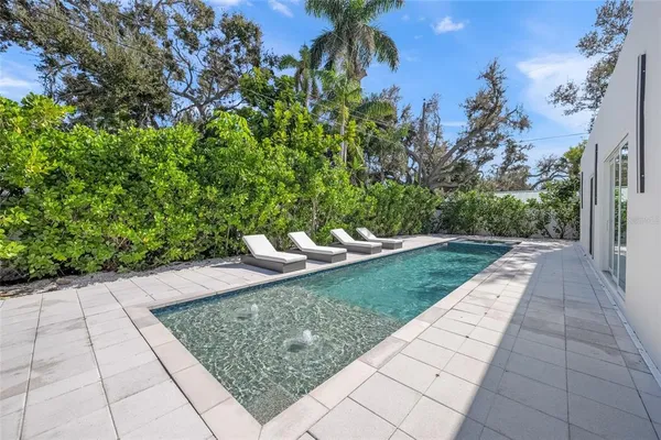 $2,050,000 | 3500 Bay Shore Road, Sarasota, FL 34234