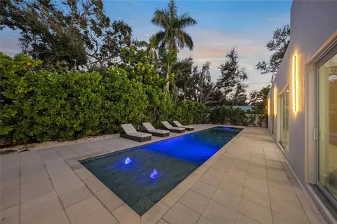 $2,275,000 | 3500 Bay Shore Road, Sarasota, FL 34234