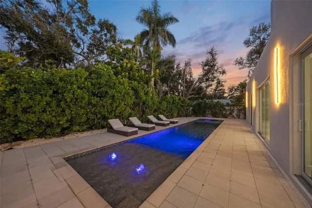 $2,275,000 | 3500 Bay Shore Road, Sarasota, FL 34234