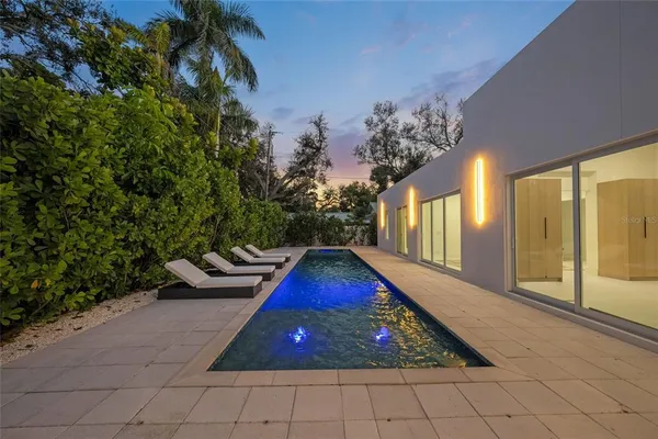 $2,050,000 | 3500 Bay Shore Road, Sarasota, FL 34234