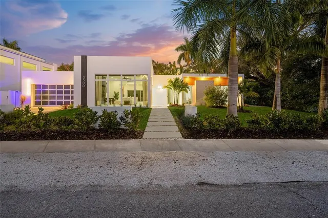 $2,275,000 | 3500 Bay Shore Road, Sarasota, FL 34234