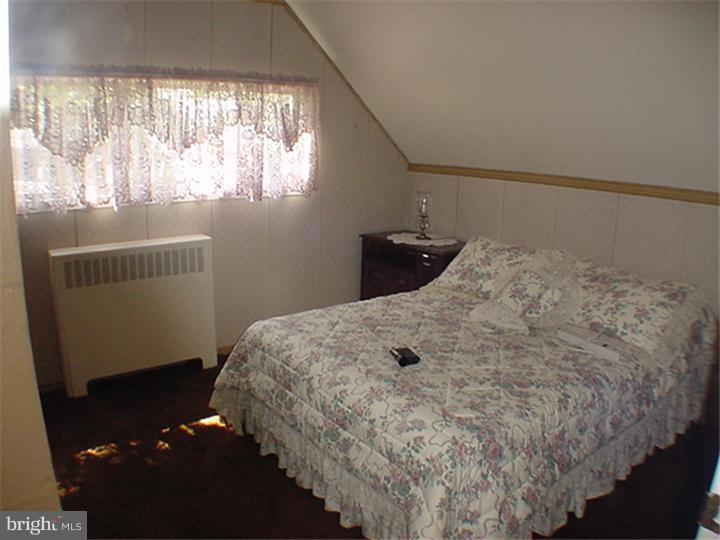 10 Canary Road Levittown, PA 19057 - Photo 15 of 15 Bedroom 4