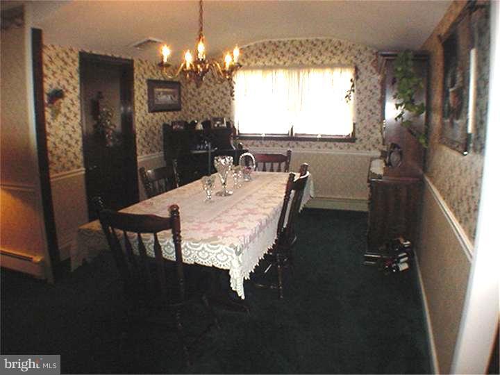 10 Canary Road Levittown, PA 19057 - Photo 6 of 15 Dining Room