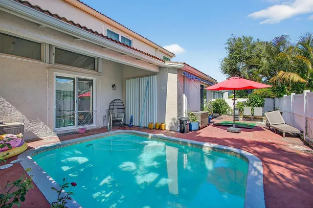 $730,000 | 2119 Chagall Circle, West Palm Beach, FL 33409