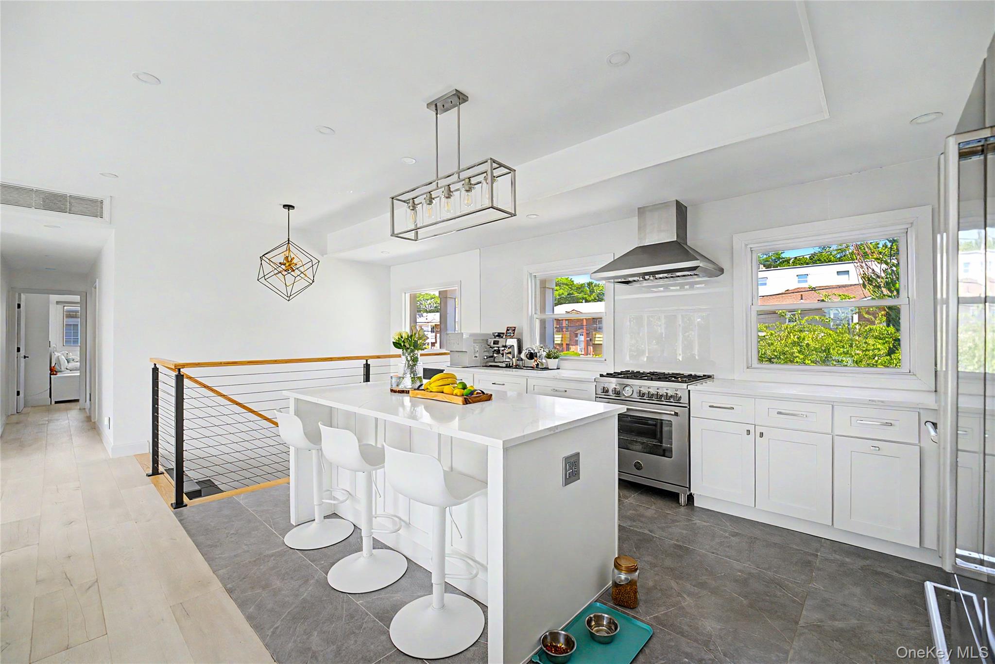 20 Russell Park Road Syosset, NY 11791 - Photo 13 of 42