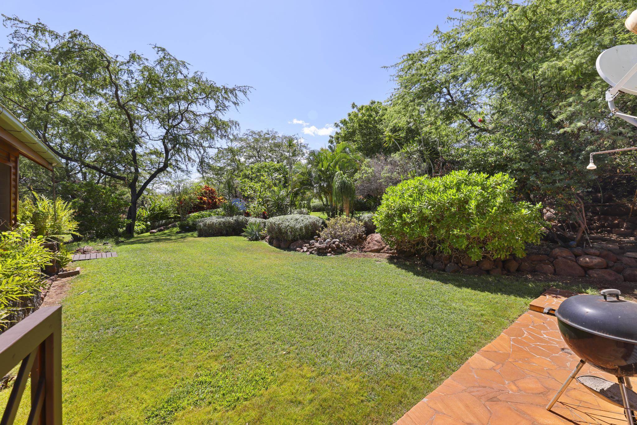 115 Ulua Road Kaunakakai, HI 96748 - Photo 29 of 49 a view of outdoor space and yard