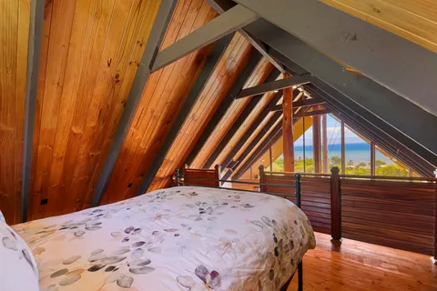 $1,450,000 | 115 Ulua Road, Kaunakakai, HI 96748