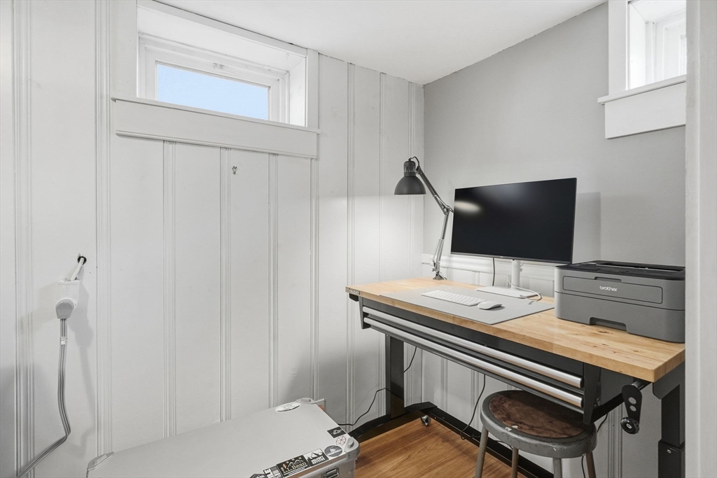 131 Carpenter Road Walpole, MA 02081 - Photo 15 of 26