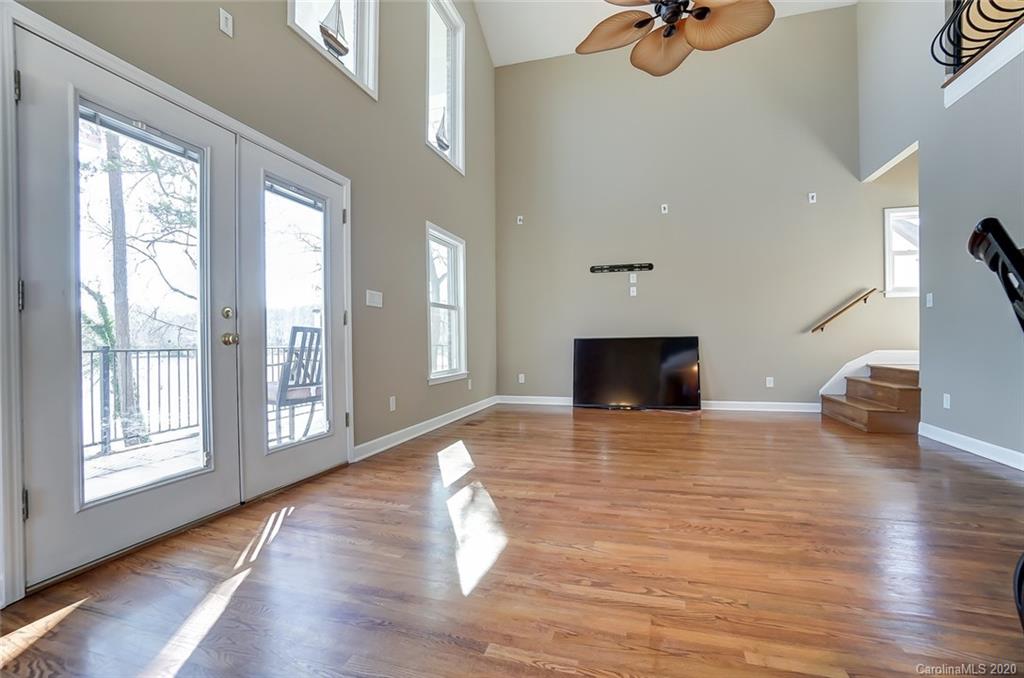 5600 Riverfront Road Lake Wylie, SC 29710 - Photo 6 of 48 Gallery Image 6
