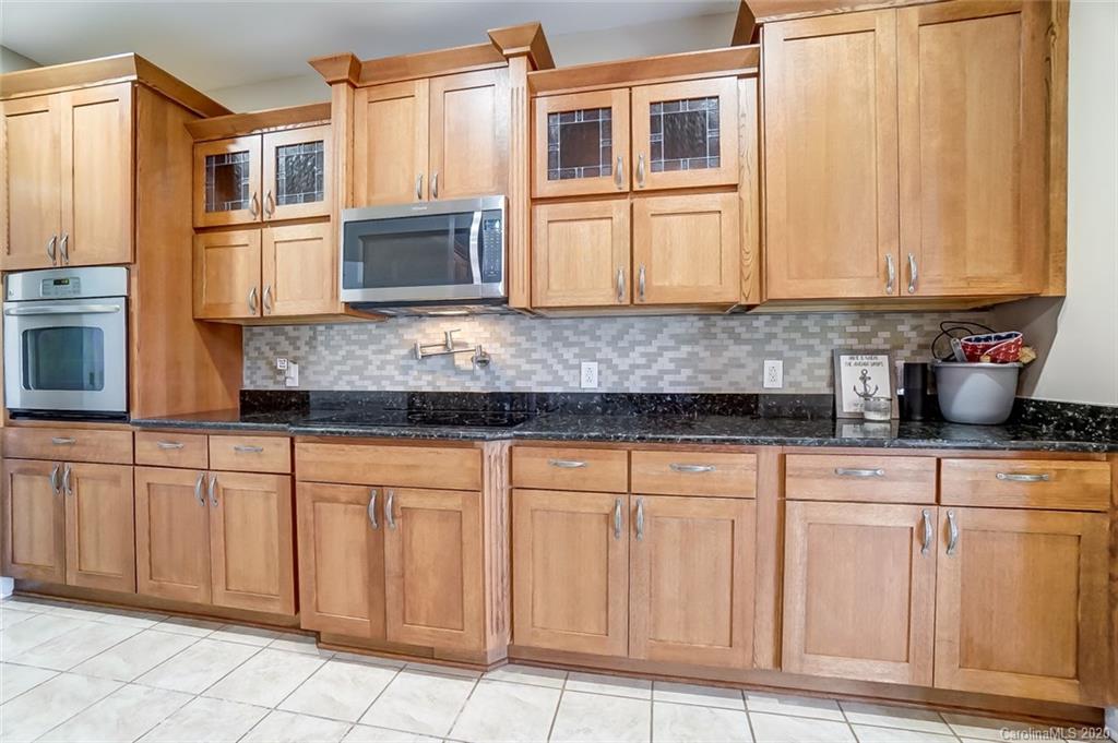5600 Riverfront Road Lake Wylie, SC 29710 - Photo 10 of 48 Gallery Image 10