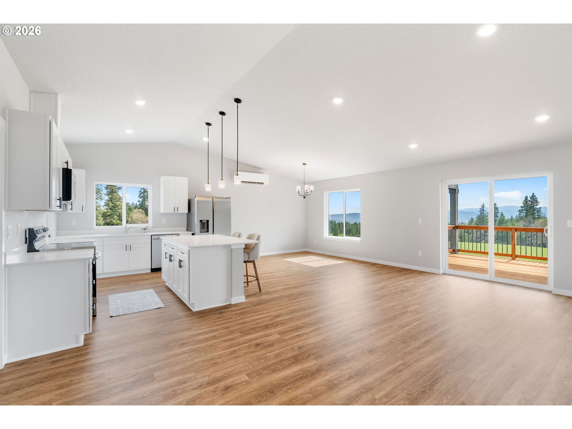 377 Johnson Road Lyle, WA 98635 - Photo 4 of 24 Great Room