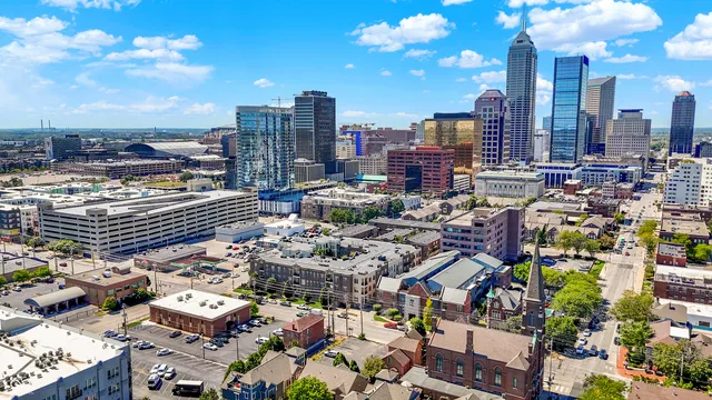 $374,000 | 450 East Ohio Street, Unit 321, Indianapolis, IN 46204