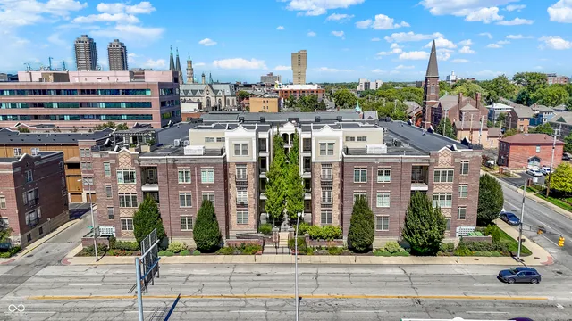 $374,000 | 450 East Ohio Street, Unit 321, Indianapolis, IN 46204