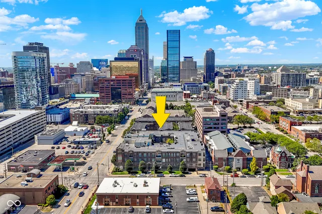 $374,000 | 450 East Ohio Street, Unit 321, Indianapolis, IN 46204