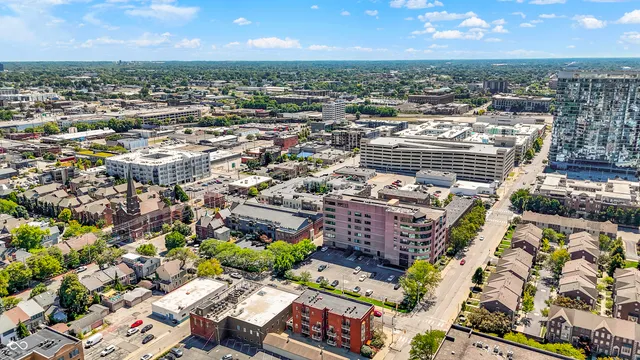 $374,000 | 450 East Ohio Street, Unit 321, Indianapolis, IN 46204