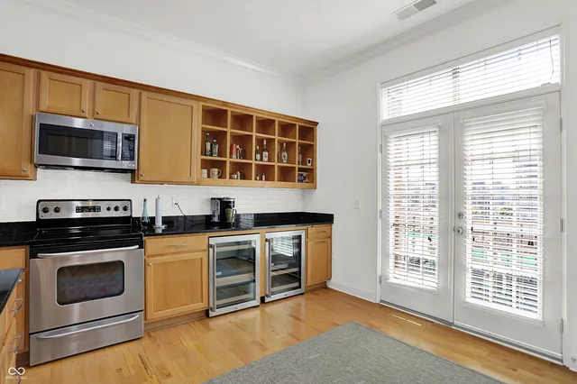 $374,000 | 450 East Ohio Street, Unit 321, Indianapolis, IN 46204