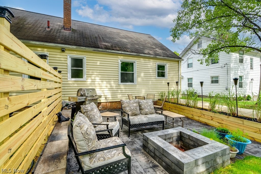 1691 South Green Road Cleveland, OH 44121 - Photo 26 of 35