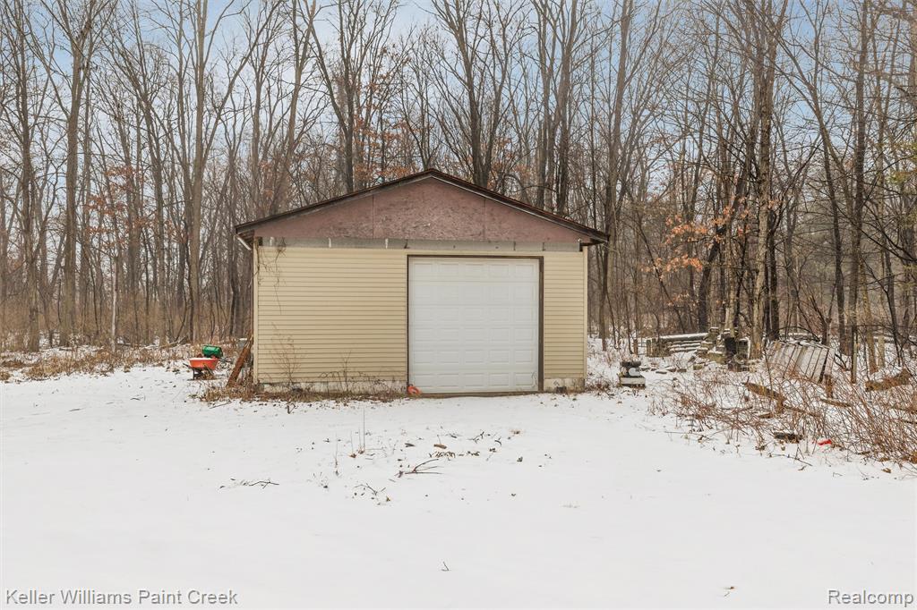 3780 Bass Lake Road Commerce Township, MI 48382 - Photo 40 of 45