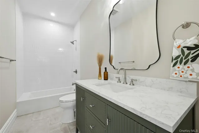 $2,200,000 | 75 Crescent Court, Wading River, NY 11792