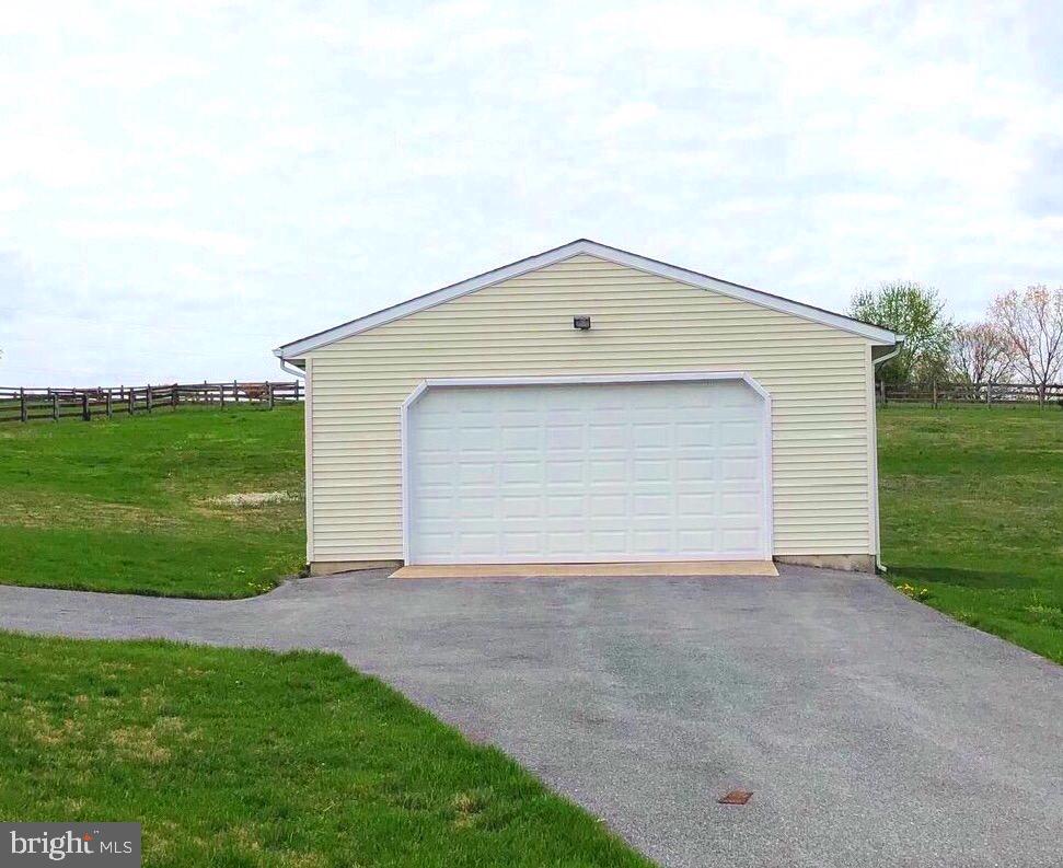 6632 Runkles Road Mount Airy, MD 21771 - Photo 3 of 20 Gallery Image 3