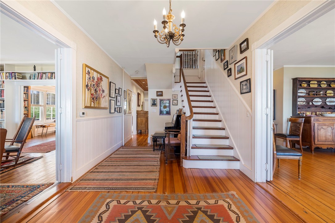 41 Walcott Avenue Jamestown, RI 02835 - Photo 27 of 50 Let's go to the second level.