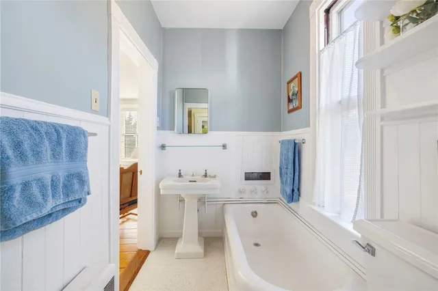 $7,795,000 | 41 Walcott Avenue, Jamestown, RI 02835